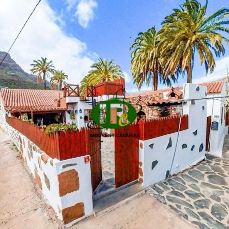 Hermosa casa de 4 dormitorios y 2 baños en venta en una zona tranquila en Santa Lucía