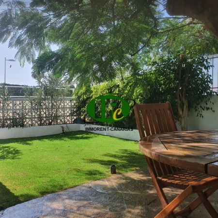Bungalow for rent in a quiet small complex with 2 bedrooms in Playa del Ingles