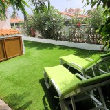 Beautiful bungalow in a quiet area with 2 bedrooms and 2 terraces for rent in Playa del Ingles