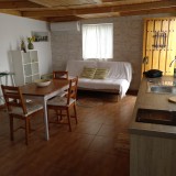 Bonita propiedad pequeña con 2 dormitorios en Pozo Izquierdo