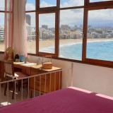 Appartement met zeezicht te koop aan het strand van Las Canteras