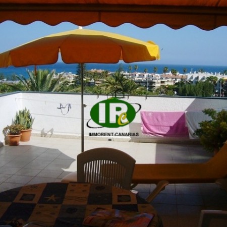 Beautiful bungalow with 1 bedroom, sea view and a very large terrace