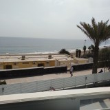 Estupendo apartamento reformado en primera línea de mar con 2 dormitorios y vistas al mar en alquiler en Playa del Inglés