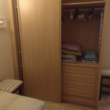 Bungalow renoviertin ruhigem Complex gelegen. Mit 1 Schlafzimmer und eingezäunter großer Terrasse