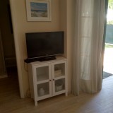 Bungalow renoviertin ruhigem Complex gelegen. Mit 1 Schlafzimmer und eingezäunter großer Terrasse