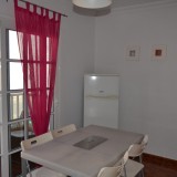 Wohnung in 1. Etage mit 3 Schlafzimmer und 2 Bäder. In ruhiger Seitenstraße mit kleinen Stehbalkons und Terrasse - 1