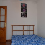 Wohnung in 1. Etage mit 3 Schlafzimmer und 2 Bäder. In ruhiger Seitenstraße mit kleinen Stehbalkons und Terrasse - 1