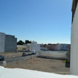 Wohnung in 1. Etage mit 3 Schlafzimmer und 2 Bäder. In ruhiger Seitenstraße mit kleinen Stehbalkons und Terrasse - 1