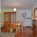 Wohnung in 1. Etage mit 3 Schlafzimmer und 2 Bäder. In ruhiger Seitenstraße mit kleinen Stehbalkons und Terrasse - 1