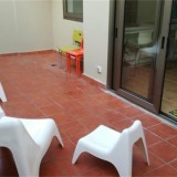 Townhouse with 3 bedrooms and 2 bathrooms and 1 guest toilet on approx 200 sqm - 1