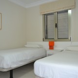 Urlaubsapartment, neu renoviert mit 2 Schlafzimmern für bis zu 4 Personen, in 1. Reihe Meer - 1