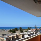 Apartamento con 2 dormitorios y vistas al mar ubicado en la segunda fila de la playa de arena fina - 1