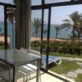 One bedroom apartment with sea view, located on the beachfront - 1