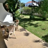 Holiday apartment with 2 bedrooms. Located on the ground floor in a small complex in the 2nd row of the sea - 1