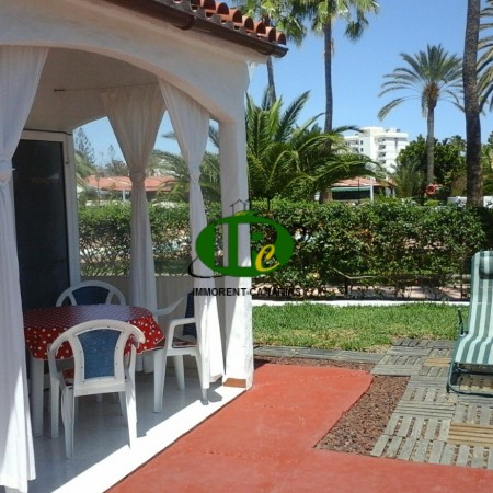Corner bungalow with 2 bedrooms, located in a popular complex near the beach promenade