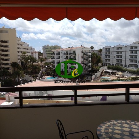 Holiday apartment with 1 bedroom and balcony. Just 3 minutes walk to the beach