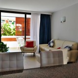 Apartment with 2 bedrooms and large balcony, 1st floor in 2nd row from the sea - 1