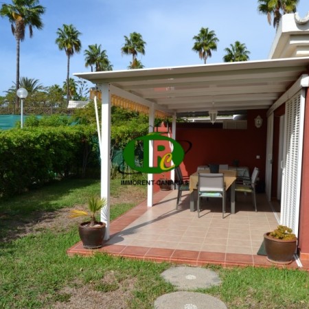 Very nice bungalow with large garden area in topp location to rent in maspalomas