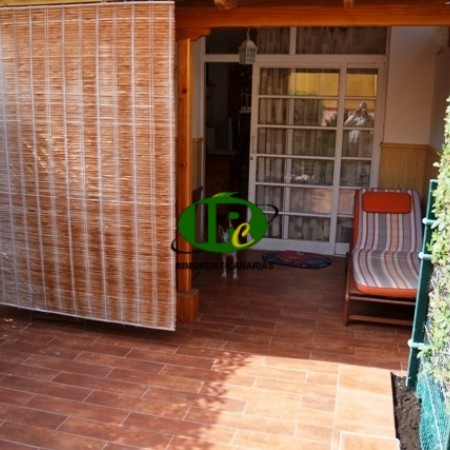 Bungalow de vacaciones con 1 dormitorio. Terraza cerrada de azulejos, parcialmente cubierta - 1