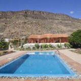 Detached villa with pool (salt water), located in the valley of the Ayaguares just 12 km from Playa del Ingles - 1