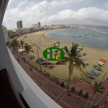 Apartamento de 1 dormitorio con balcón y vistas al mar en Las Palmas - 1