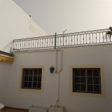 Large townhouse for sale with great potential in San Fernando