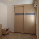 Apartamento de 3 dormitorios con 2 pequeños balcones en venta en El Tablero