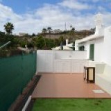 Bungalow de vacaciones reformado en un complejo tranquilo. Con 1 dormitorio y gran terraza cerrada
