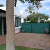 Bungalow de vacaciones reformado en un complejo tranquilo. Con 1 dormitorio y gran terraza cerrada