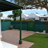 Bungalow de vacaciones reformado en un complejo tranquilo. Con 1 dormitorio y gran terraza cerrada