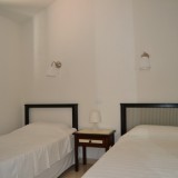 Bungalow de vacaciones reformado en un complejo tranquilo. Con 1 dormitorio y gran terraza cerrada