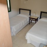 Bungalow de vacaciones reformado en un complejo tranquilo. Con 1 dormitorio y gran terraza cerrada