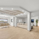 Preciosa casa adosada muy amplia de 3 habitaciones.