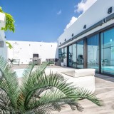 Muy bonita propiedad con 2 dormitorios y piscina privada.