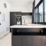 Zeer mooie woning met 2 slaapkamers en een privézwembad.