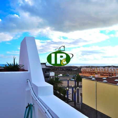 Penthouse-appartement met uitzicht over de daken van El Tablero en zeezicht.