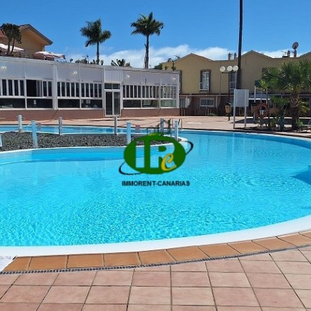 Bungalow de 1 dormitorio en 2 niveles. Terraza cerrada de azulejos