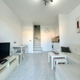 Bungalow de 1 dormitorio en 2 niveles. Terraza cerrada de azulejos - 1