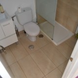 Bungalow reformado y con equipamiento moderno situado junto a la piscina comunitaria