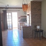 Gedeeltelijk gemeubileerd appartement met 2 slaapkamers en een balkon te huur in El Tablero