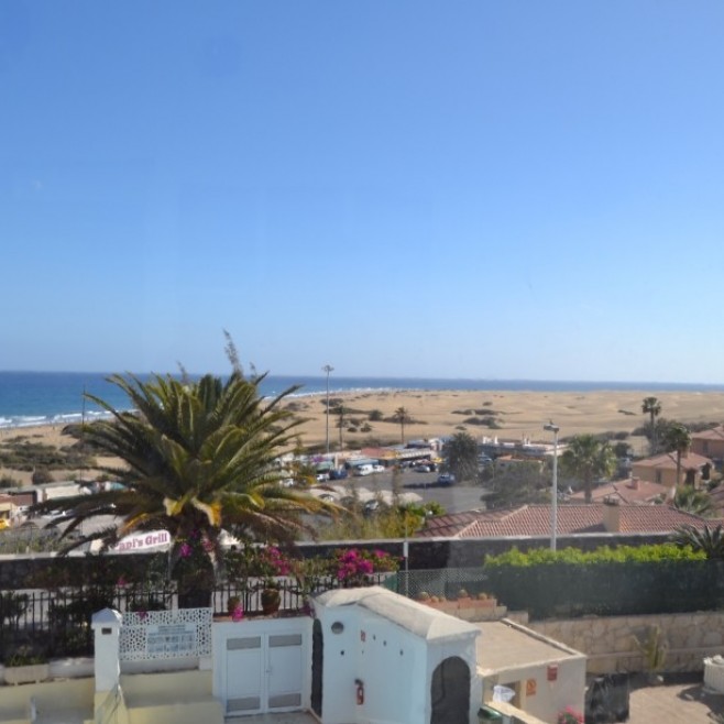 This 1 bedroom Holiday Apartment is located on the promenade of Playa del Inglés - 1